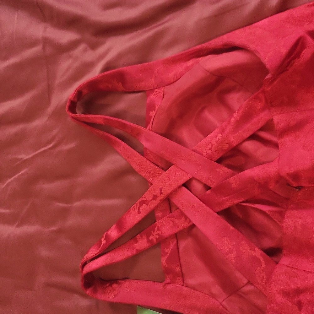 Dress - Picture 5 of 7